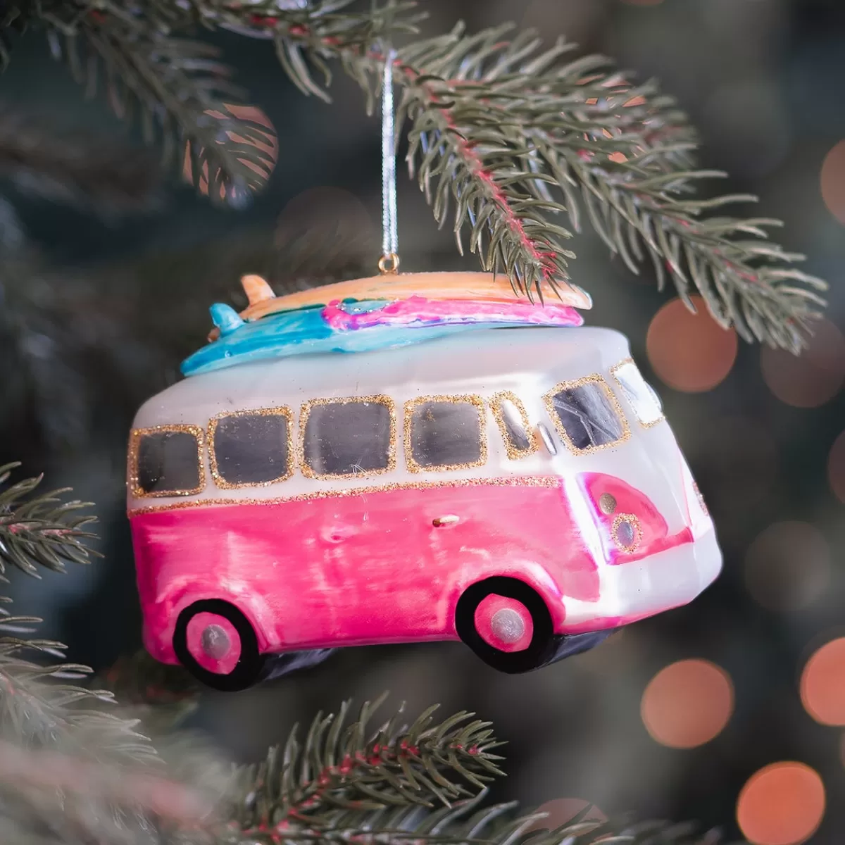 Fashion It's all about Christmas Roze Hippiebusje Kersthanger Van Glas 12 Cm